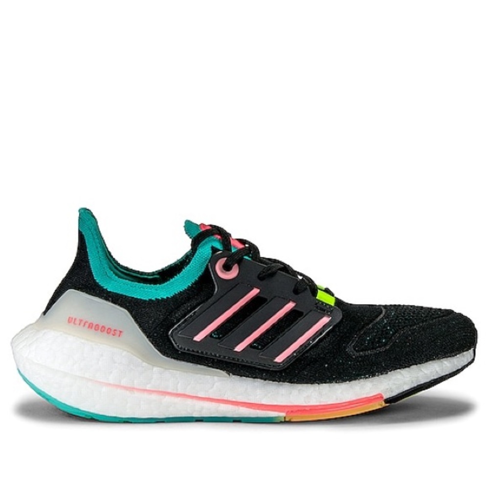 adidas UltraBoost 22 Black Turbo Mint 2022-size 4